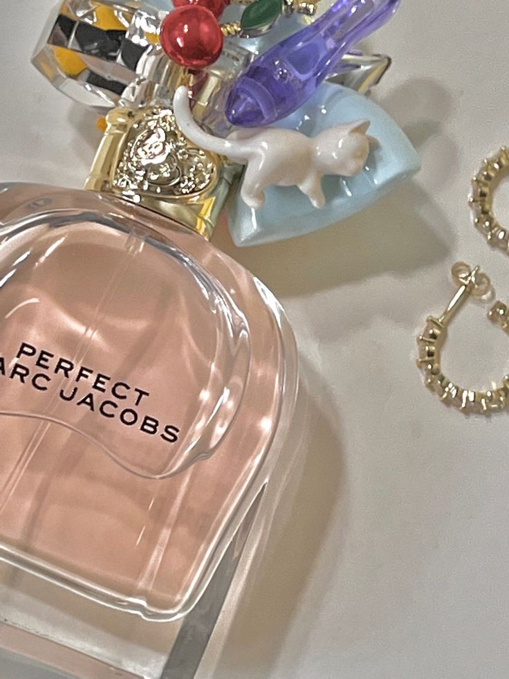 ️

️
Dari: Yesaya
Untuk: Judith <a href="/furmarselia/">Marselia Judith.</a>
Isi surat:

"Selamat ulang tahun bocil sayur bayem! Semoga sehat selalu, makin pinter, rajin kuliahnya. 

Note: Hari ini yes day buat Acel."
 
️

️