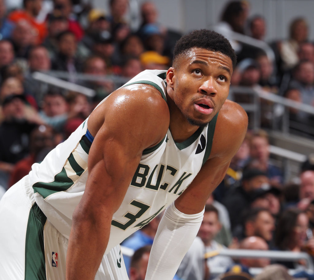 ESPNInsights's tweet photo. Giannis Antetokounmpo is the first player in NBA history to lose a game with 50 points, 75% field percentage and 10 rebounds in a game. https://t.co/92AE5oCkkB