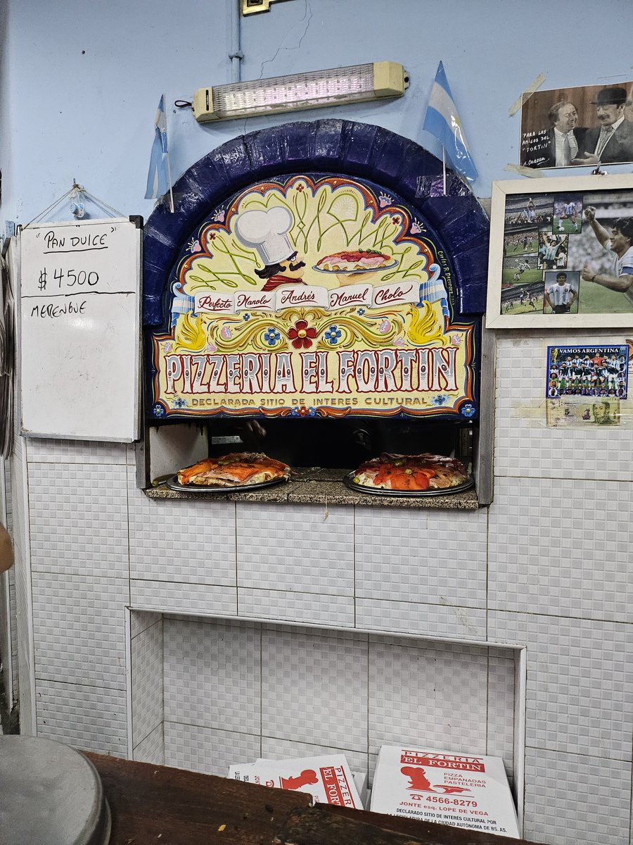 Martin_Czk's tweet photo. #pizza #elfortin https://t.co/vcB8BRkxMq