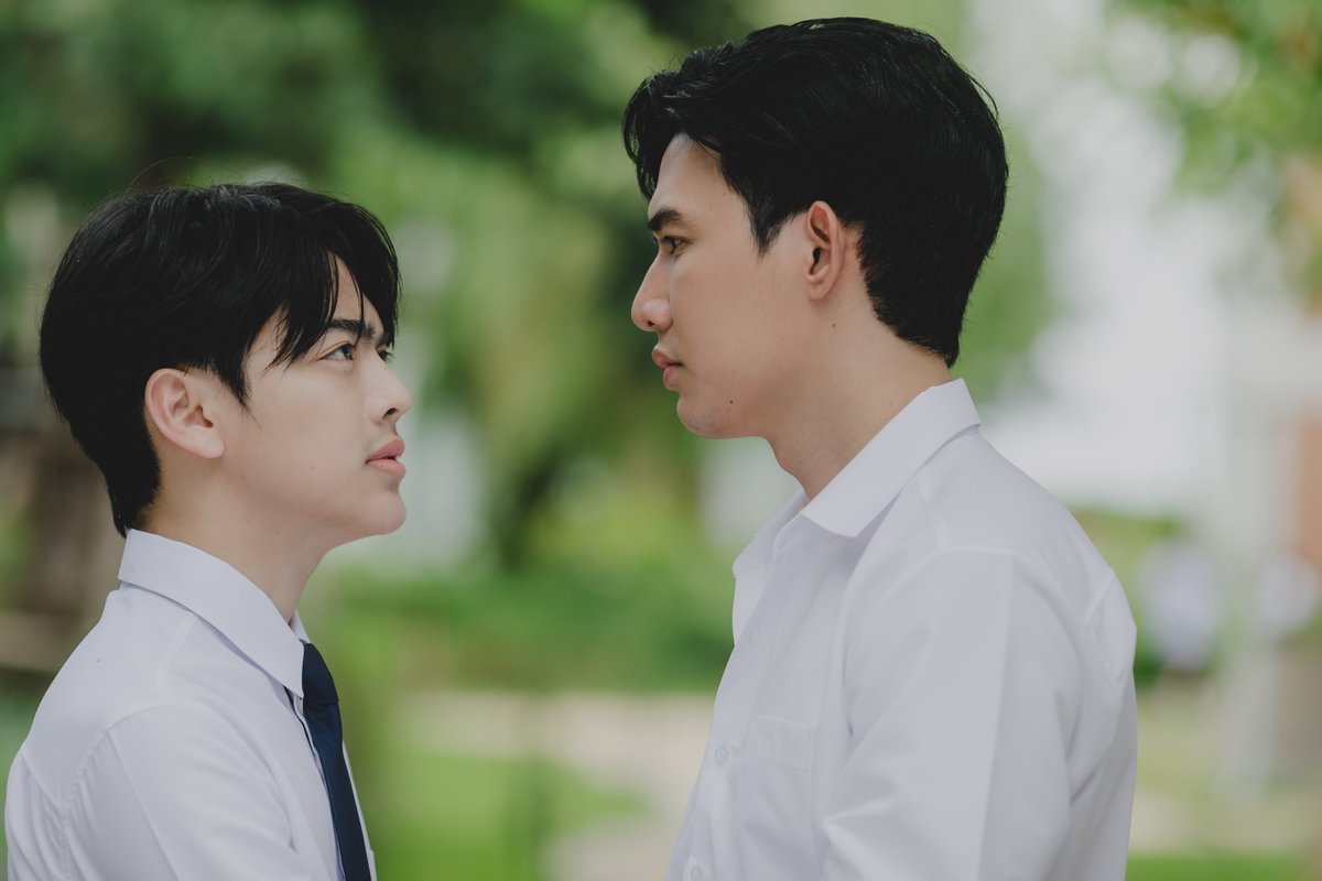 เบื้องหลัง vs ตอนถ่ายทำ 😂🤣

#คุณยมทูต 
#TheHellGuard 
#พลังของยู
—————————
#กระจกลวดลายไทย
#HarikarnSolution