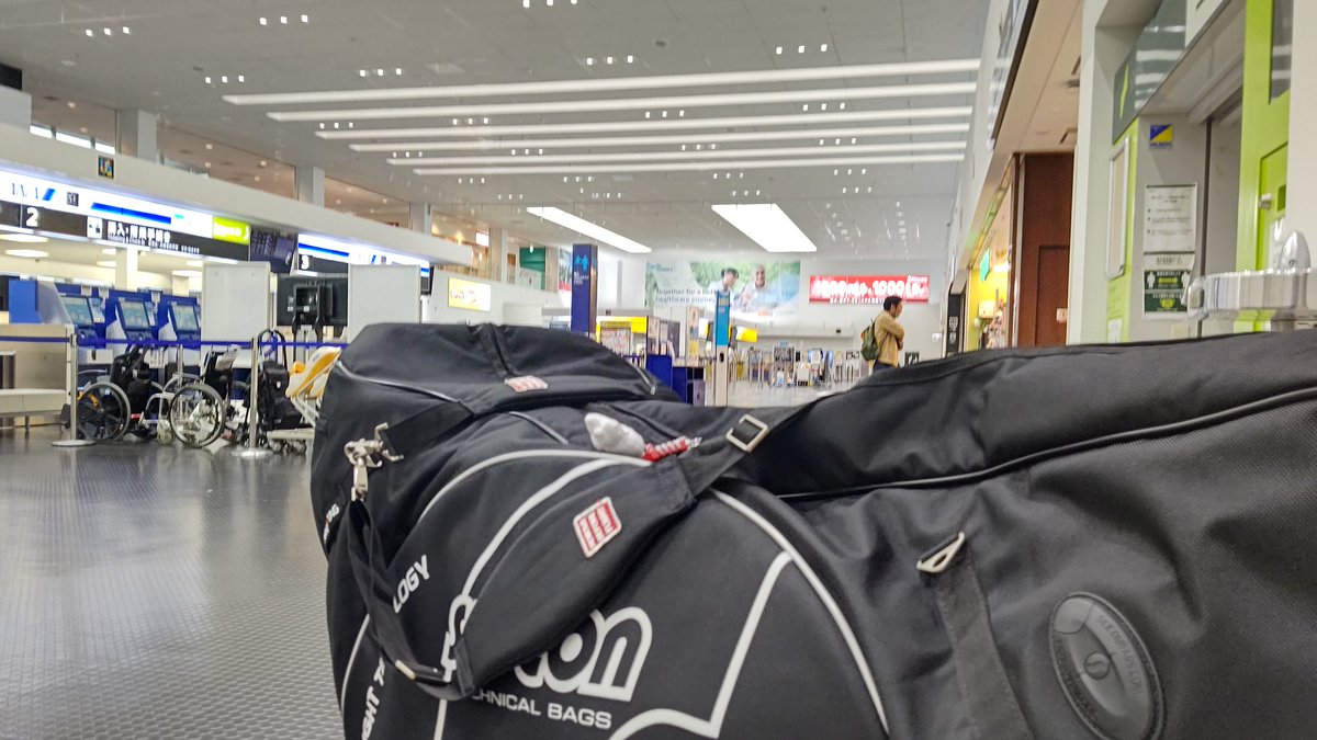 ２年　永井
３年　熊田
沖縄に向かいます！
( ◜ᴗ◝)ｳﾍｯ…ｳﾍﾍｪ…