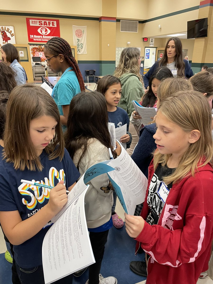 Student Leaders showing confidence to meet new people! We are off to a great start in <a href="/NISD/">Northside ISD</a> ! <a href="/tepsalru/">TEPSALRU</a> #WeLeadTx