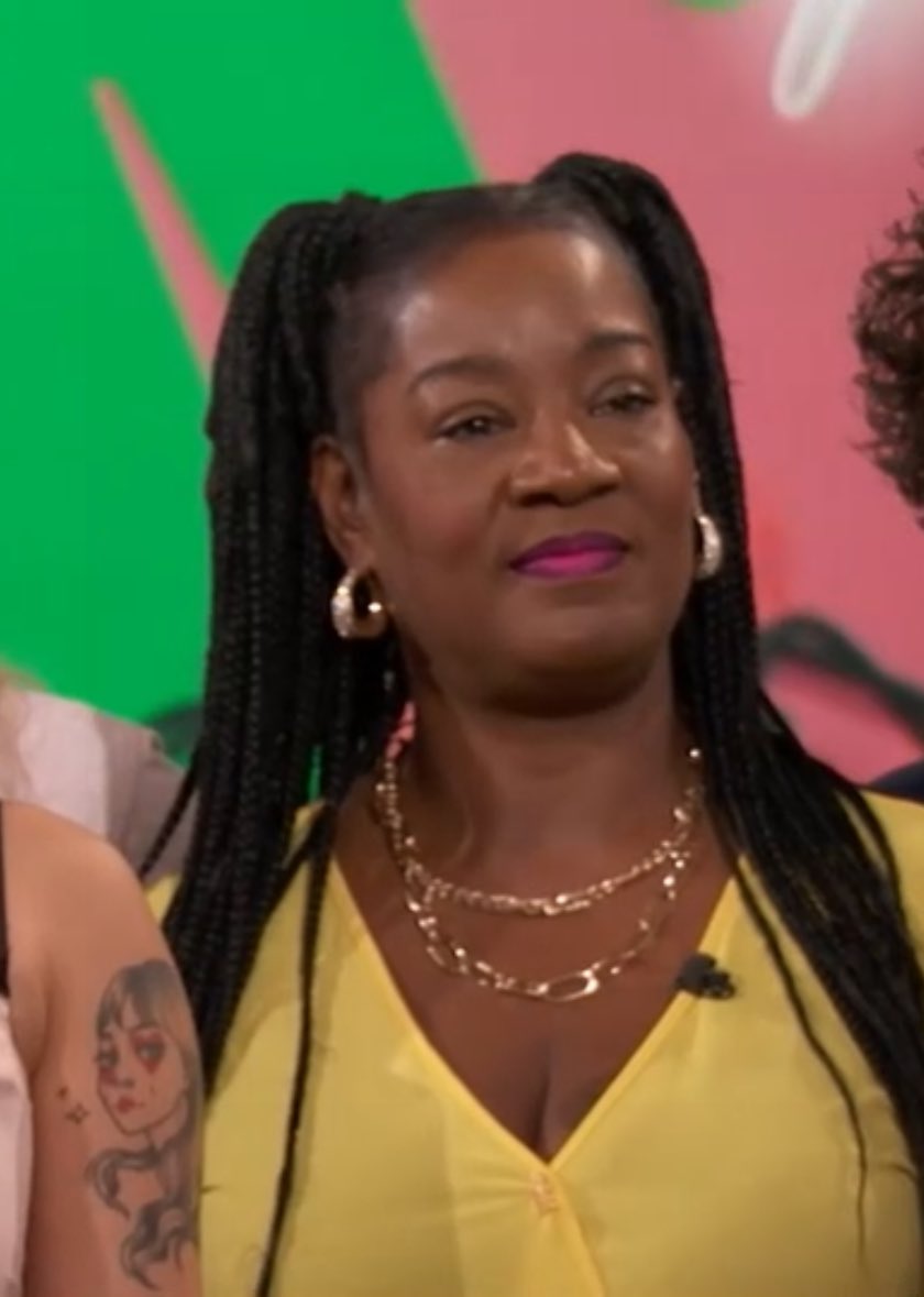 Julie: “one of you here will be invited back to play in reindeer games”

Cirie: “hopefully it’s not fucking me”

#BB25