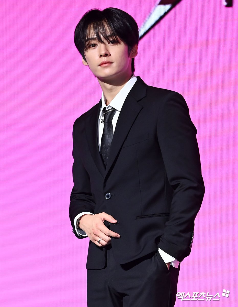 skzshots's tweet photo. "樂-STAR" Press Conference ― Lee Know https://t.co/p5v5hFTof3