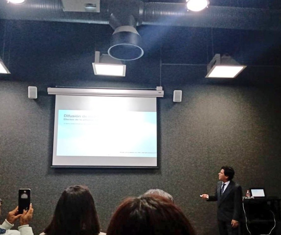 Congratulations to our student Luis Eduardo Ramos who defended his BsC  thesis on Fokker-Planck equation applied to laser cooling. #optoatomicgroup #quantummechanics #lasercooling #doppler