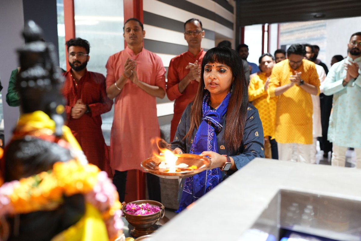 talkdInc's tweet photo. Our office lit up with joy as everyone got ready to celebrate Diwali, the festival of lights! Coming together like one big family, spreading happiness and prosperity vibes. It was a Diwali celebration full of laughter, togetherness, and good vibes!
#HappyDiwali #Diwali #Talkd https://t.co/lZbr5leGqb
