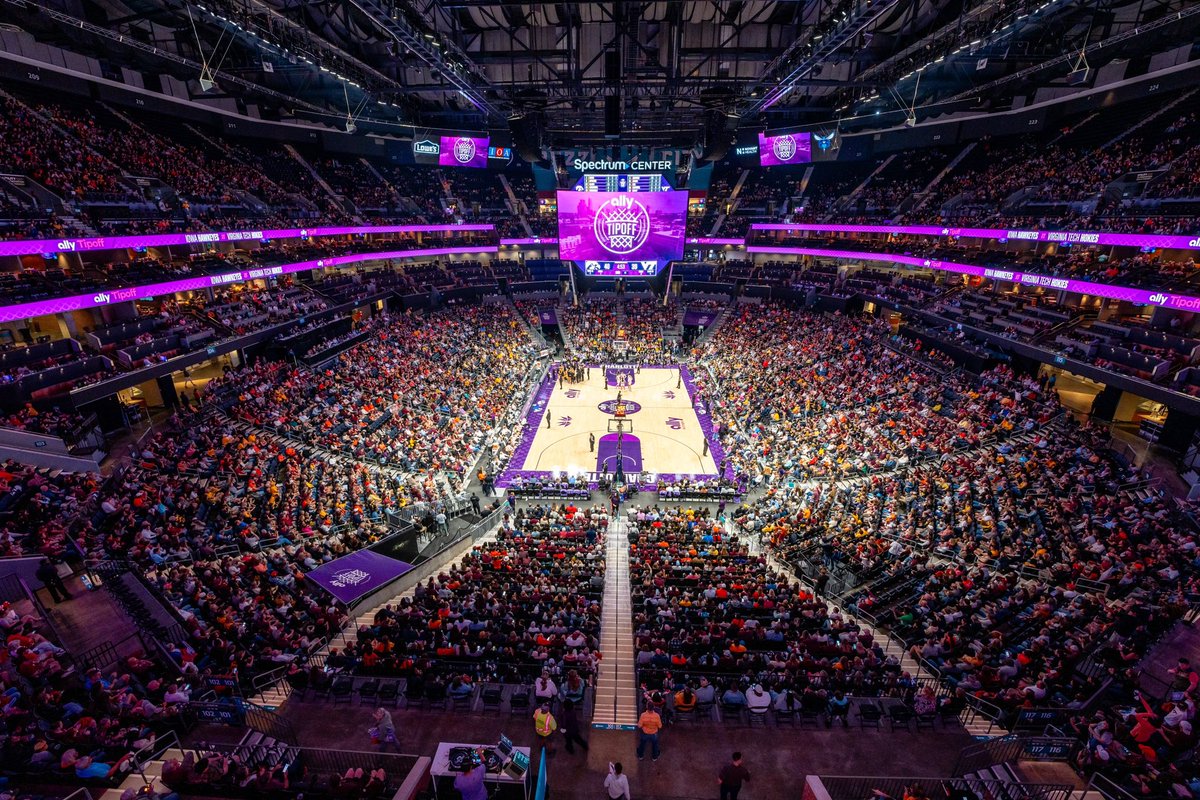 HokiesWBB's tweet photo. The highest attended regular season game in program history 

#Hokies 🦃 | #AllyTipoff https://t.co/1FdTE8UxnF