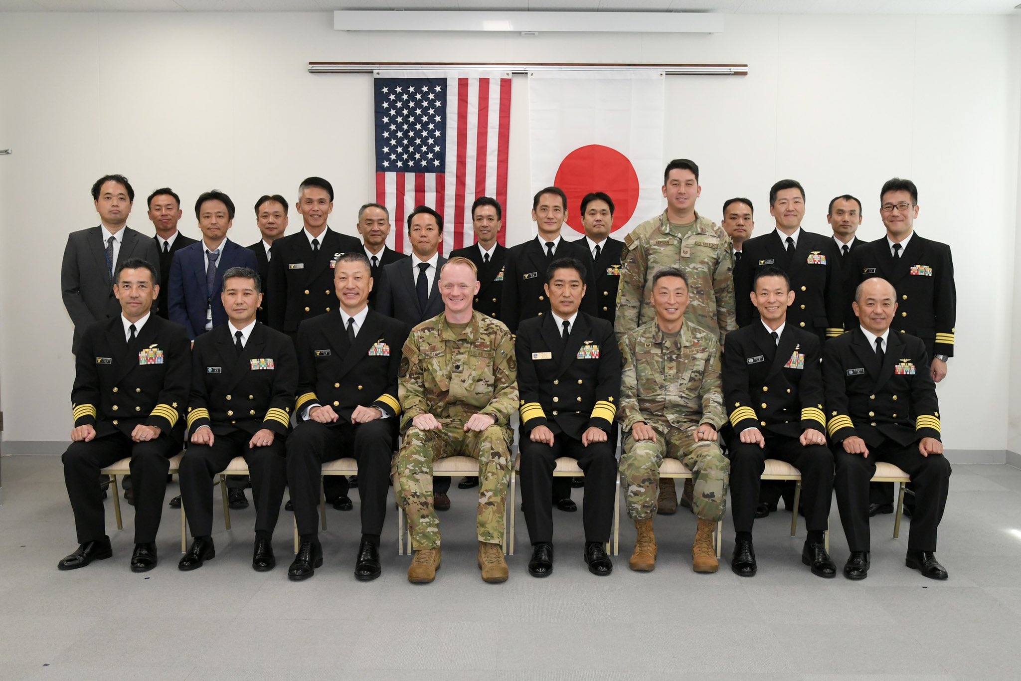 送料無料 いくらから U.S. Forces Japan on X:  コレクション