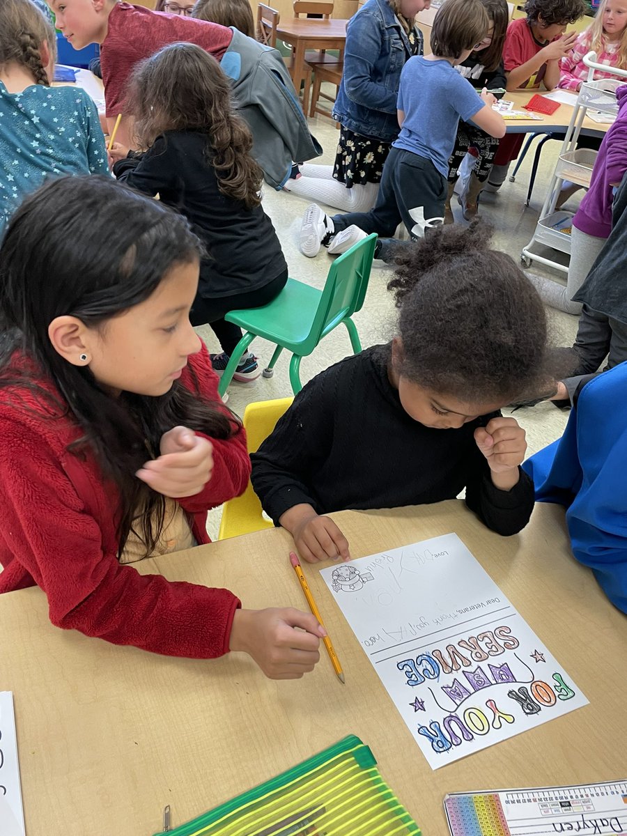 Loved the collaboration between our NES 5th grade students and my kindergarten crew as they made thank you cards for Veterans! 🇺🇸 Great leaders in action! #becomebelongbenorthern @NESPolarBears