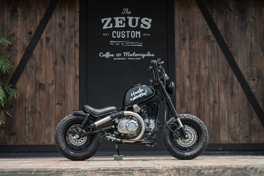 Yuda_Udaya's tweet photo. Bobber Custom

Ciri khas dari Bobber yaitu adalah sudut rake yang lebar, roda depan besar tanpa fender, bagian belakang pendek bahkan tak jarang yang tanpa suspensi, hingga menggunakan stang rendah.

#bobbercustom  #modifikasi #motorcycle #motorcycles #motormodification https://t.co/0vlNn8bvtr