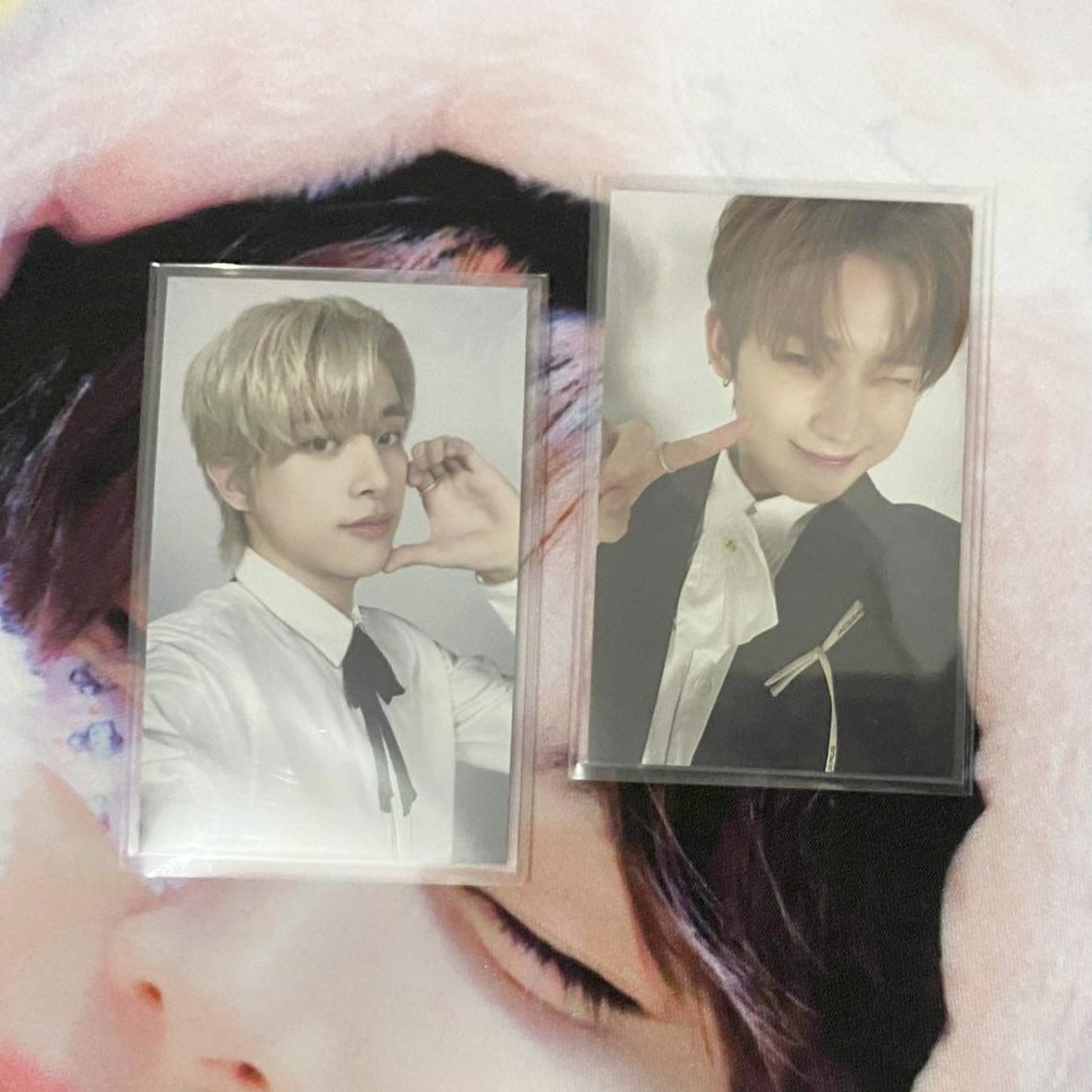 sunooyeouu's tweet photo. 💌 #TMTSFeedback @TakeMeToSeoul23
late feedback! ~ 🥹💓 kilig na kilig ako my spark sunoo pc came and with pogi jake too! tysm po again 🙇♀️ https://t.co/qxoAGHByrv