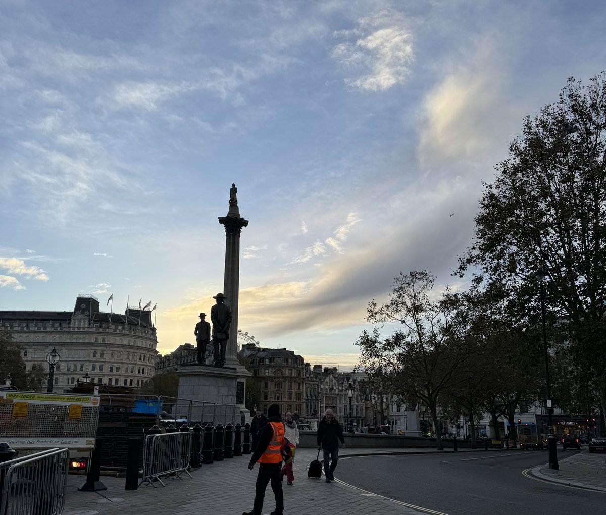 A final day in London today - sun is shining (a bit), breakfast meeting and a day to finalise some <a href="/CalmEdgedRebels/">CalmEdgedRebels</a> business plans for 2024!