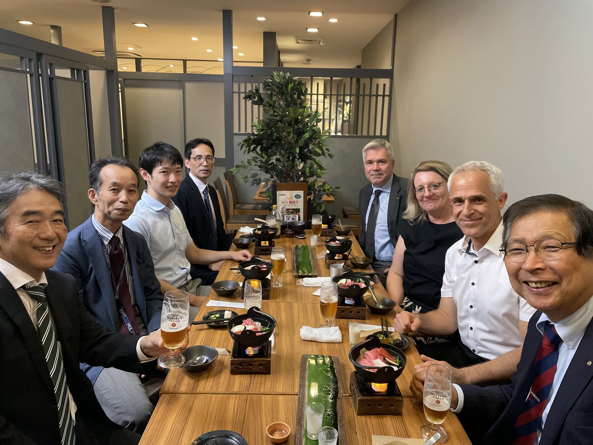 Sympatec_GmbH's tweet image. Sympatec at the #ISO meeting on #particlecharacterisation at the HORIBA FunHouse and at #POWTEX 2023 in Osaka, where we visited the booth of our valued partner agency JLC and presented our latest #particlesizing technology.