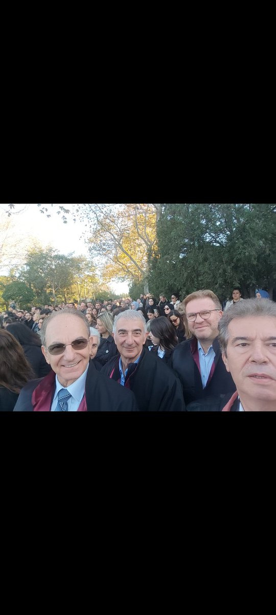 Cerrahpaşa'nın değerli, güler yüzlü hocalarıyla..
 "ATAM İZİNDEYİZ"