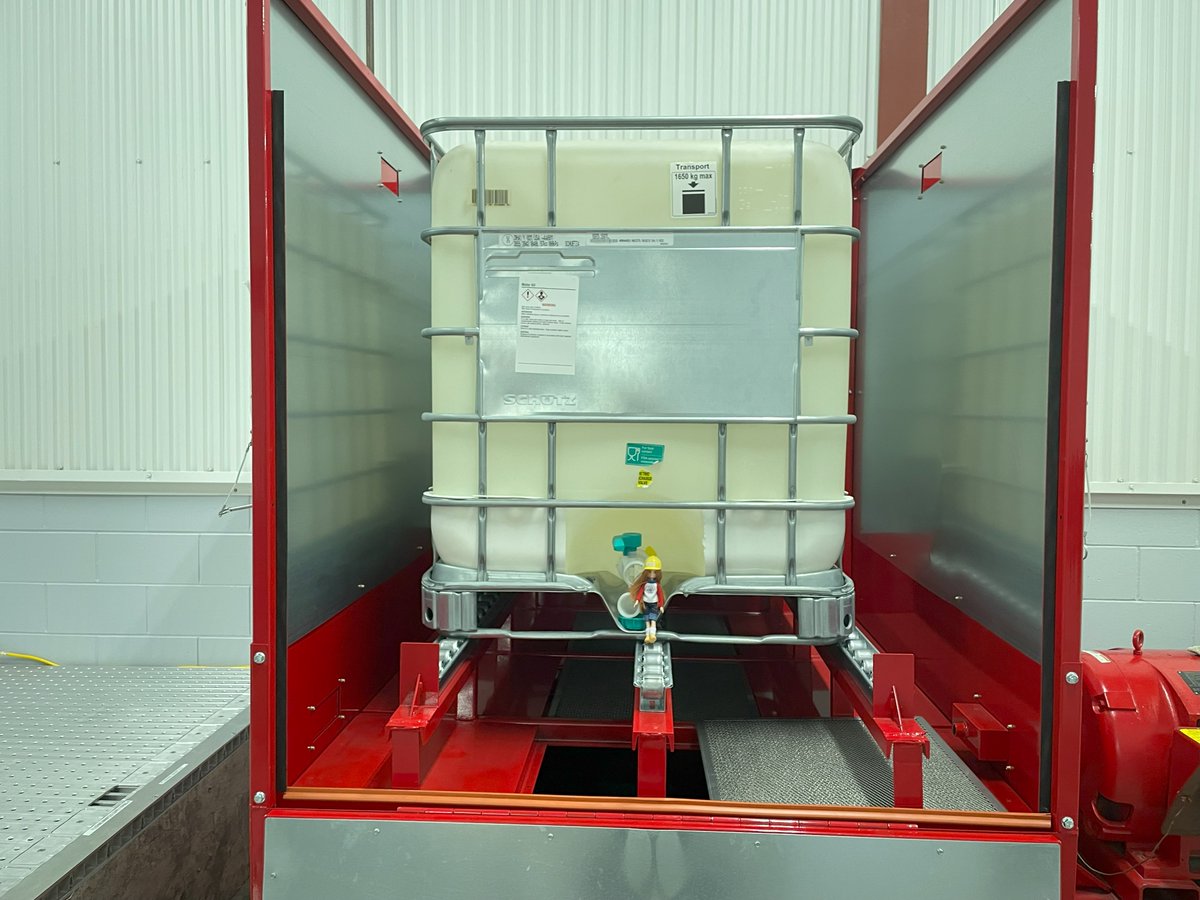 Lottie is in the #FMGlobal Learning Center as part of #weslottietour – today she’s reviewing an FM Approved containment bund for a plastic IBC which contains a liquid that will burn. Great idea to use this Lottie to stop a fire from spreading into a big pool! <a href="/wes1919/">Women's Eng. Society</a> #TEWeek23