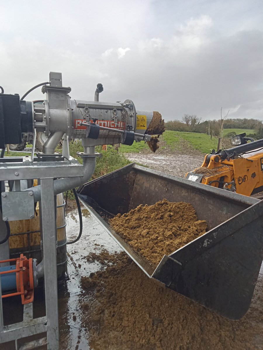 Quick spin down to Ennis today for 100k Gallons
All slurry going through our @Paulmichl Separator with separated liquid pumped to tower, dry matter used for deep bedding 🐮
