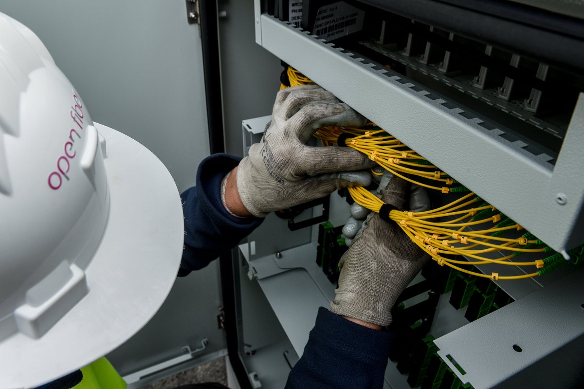 In 4 nuovi #Comuni del #Trentino è disponibile la #fibraottica: Giovo, Livo, Sagron Mis, Ville di Fiemme. Ad oggi la #rete pubblica realizzata da <a href="/OpenFiberIT/">Open Fiber</a>  copre 146 dei 166 Comuni della provincia.
#TrentinoDigitale #ProgettoBul
Info: tinyurl.com/32u7wv72
<a href="/ProvinciaTrento/">Provincia autonoma di Trento</a>