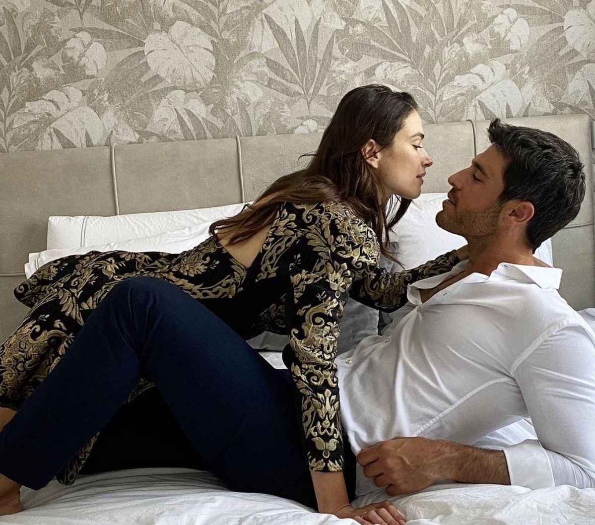 Testorize's tweet photo. The "SECRET" To Make a Woman Think About You Non-Stop.

- Psychology Thread - https://t.co/hqQ2QpP05U