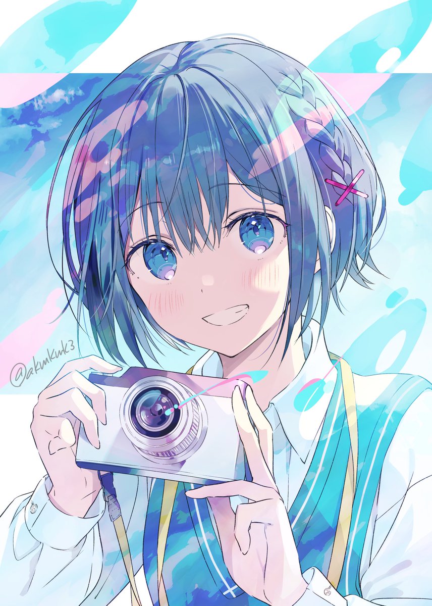 1girl camera holding camera solo blue eyes smile shirt  illustration images
