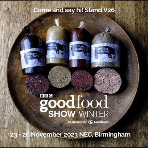 fruitpigcompany's tweet photo. Fruit Pig’s Christmas Fab Four. Even more fab when you find out we’re discounting any four pudd purchases at this year’s @bbcgoodfoodshow.  With faces for radio, come say hi (Stand V26) but just look at the beautiful pudds! #blackpudding #whitepudding #haggis #glutenfree https://t.co/jocJ5xUyJo