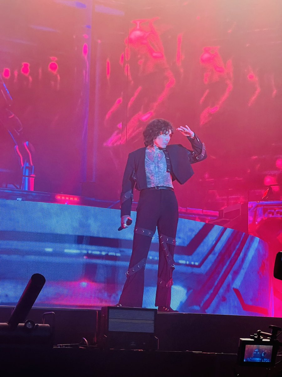 oli近くで見れたので最高でした🤩

#bringmethehorizon
#BMTH 
#nexfest
#NEX_FEST https://t.co/X5K35GpNwK