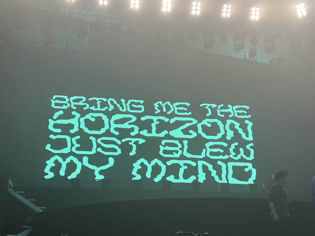 oli近くで見れたので最高でした🤩

#bringmethehorizon
#BMTH 
#nexfest
#NEX_FEST https://t.co/X5K35GpNwK