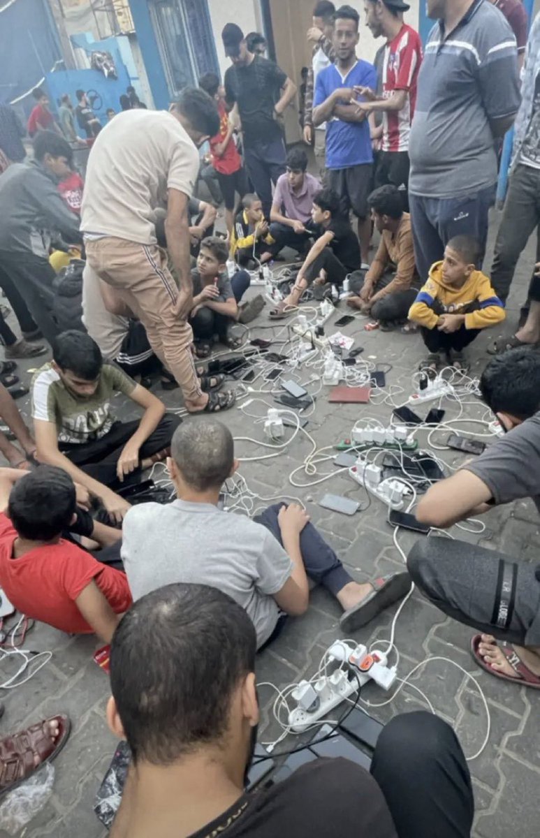 This is how journalists, doctors, and everyday people charge their phones in Gaza