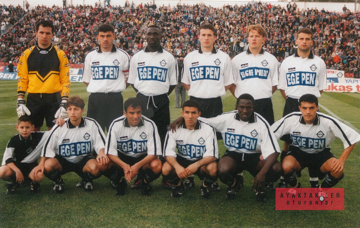 Altay 1998-1999
Soldan sağa
Ayaktakiler. Aydın Dağdelen, Orhan Üstündağ, Emmanuel Teberen, Bayram Bektaş, Olivier Suray, Serkan Karababa
Oturanlar: Serkan Dökme, Tahir Karapınar, Kenan Arayıcı, Pascal Patrick, Hasan Özer