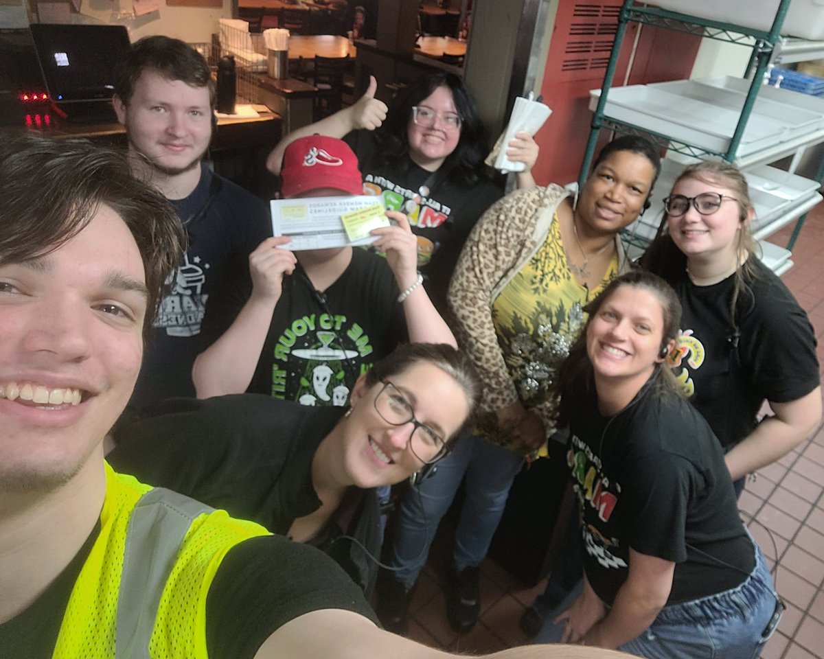 Janis Rodriguez (@janisrod13) on Twitter photo Congratulations Reid (hiding from the camera) on your 90 days at the Pepper 🌶 Thanks for your professionalism and focus on MCR sign-ups! #ChilisLove #ObsessionGoal Congratulations Reid (hiding from the camera) on your 90 days at the Pepper 🌶 Thanks for your professionalism and focus on MCR sign-ups! #ChilisLove #ObsessionGoal