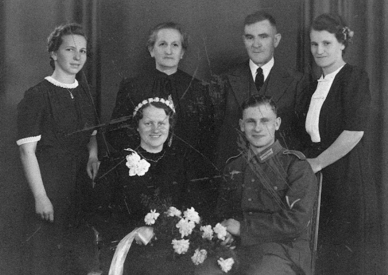 photoalter's tweet photo. Rediscover your cherished memories with our professional Photo Restoration Services, where we breathe new life into your faded and damaged photos. Preserve the past with us today!

Read More:
https://t.co/UIhYBgXKSX

#photorestoration
#photorestorationservices https://t.co/I8etyVRTLH
