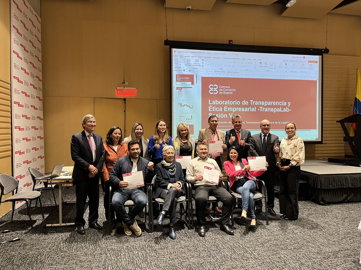 Softvalores's tweet image. Nuestro equipo continúa actualizándose para promover negocios seguros y transparentes para nuestros clientes, proveedores, colaboradores y en cualquier stakeholder! Gracias a @transparenciaco y al #clustersoftware de @camaracomerbog por permitirnos hacer parte de #transpalab