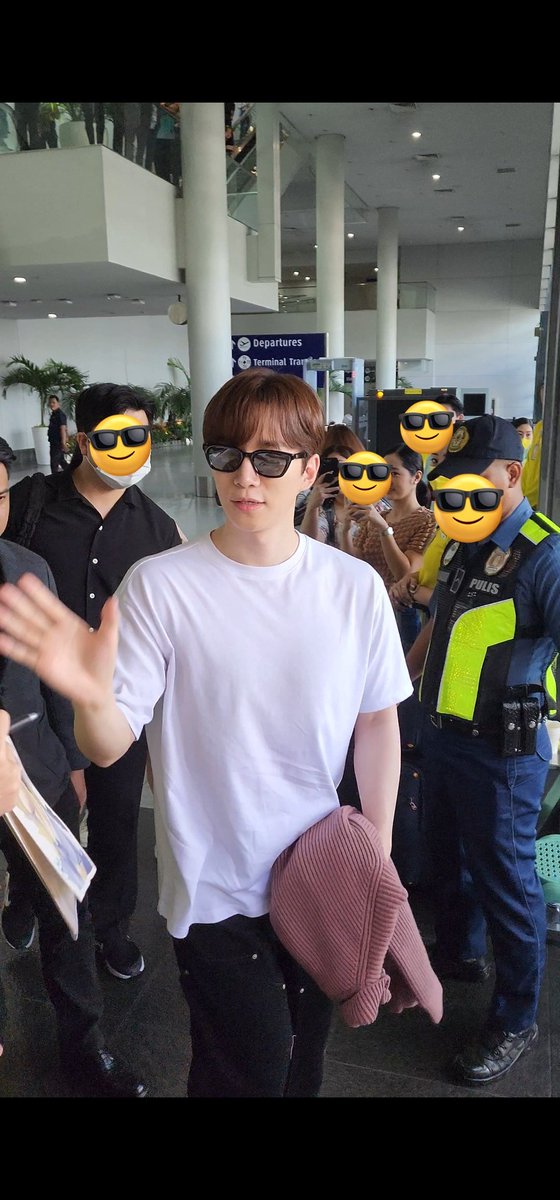 leejunhoPH's tweet photo. 231110 Junho 🛬 Manila https://t.co/00DJCuCmFP