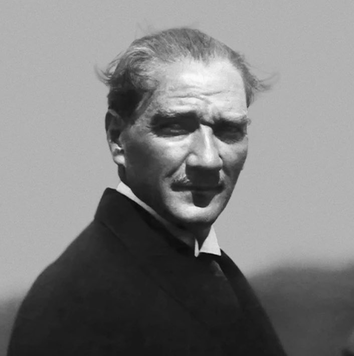 Büyük önder Mustafa Kemal Atatürk’ü özlem ve saygıyla anıyoruz.
#10Kasım