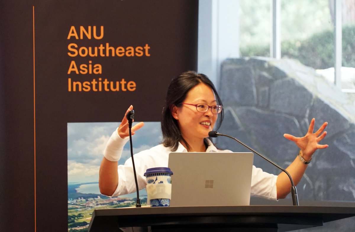 ANU Strategic and Defence Studies Centre (@anu_sdsc) on Twitter photo Congratulations to <a href="/EvelynGohCL/">Evelyn Goh</a> and Nan Liu on their new book Chinese Investments in Southeast Asia: Patterns and Significance (Singapore: ISEAS, 2023)
You can download her book here: bit.ly/3SHlS54 Congratulations to <a href="/EvelynGohCL/">Evelyn Goh</a> and Nan Liu on their new book Chinese Investments in Southeast Asia: Patterns and Significance (Singapore: ISEAS, 2023)
You can download her book here: bit.ly/3SHlS54