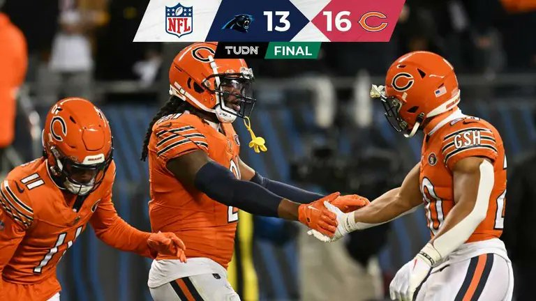 TUDNMEX's tweet photo. ๐NFL: Bears hunde mรกs a Panthers en el inicio de la Semana 10
https://t.co/EJuXWClq6I
#MundoAlReves | #NFL | #BearsVsPanthers https://t.co/aEASIAi6FP