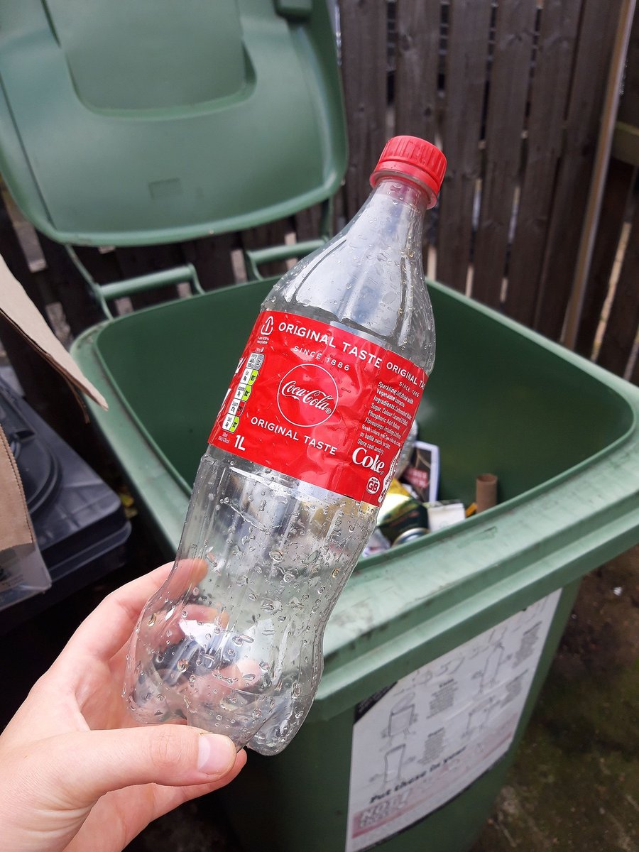 If you're feeling a bit PETrified when it comes to recycling plastic 😎 then start with number 1! Plastic type 1 (PET) includes drink bottles and some other food packaging. For more info about what can go in your green bin visit leeds.gov.uk/greenbin