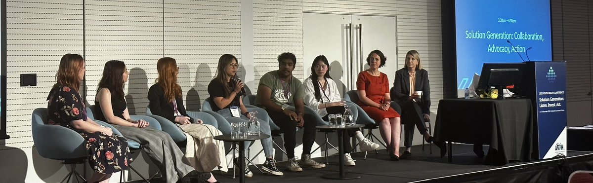 What I love about <a href="/AusAAH/">AAAH</a> is the genuine effort to listen to, and elevate, #youthvoice. Here are some young members reporting back to the org after their ‘vertical vortex yarn’ during the closing session of #youthhealthx. It will inform our efforts moving forward.