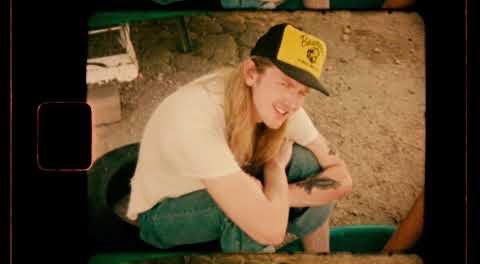 44Blonde - “Want You Back” (Official Visualizer): soundinthesignals.com/2023/11/44blon…