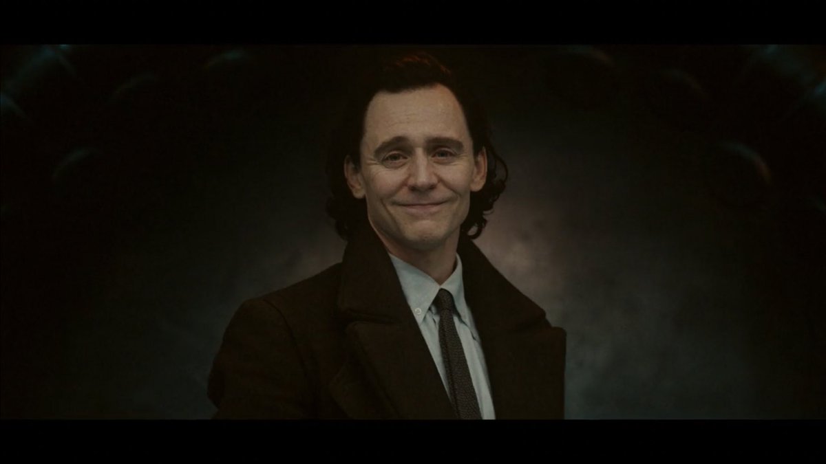rioviaa's tweet photo. this was the last time they looked at each other. to have their eyes fall onto the others’ eyes, facial expressions just everything. the last time he saw their smile. the last time they were just close to being in the same room— to being together, to breathing together. #LokiS2 https://t.co/153O1rl50f