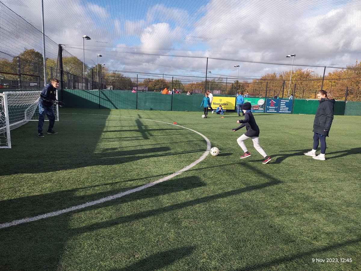 AdrianPanathlon's tweet photo. A wonderful day @Panathlon Football Essex Mixed Senior schools event. 
8 Schools attended from across Essex with eventual winners St Martin's taking 1st Place. Endeavour took 2nd place.
Well done to Doucecroft school who teamed up with Passmores 3rd place
@JPFoundation https://t.co/xyGcs5tvh1