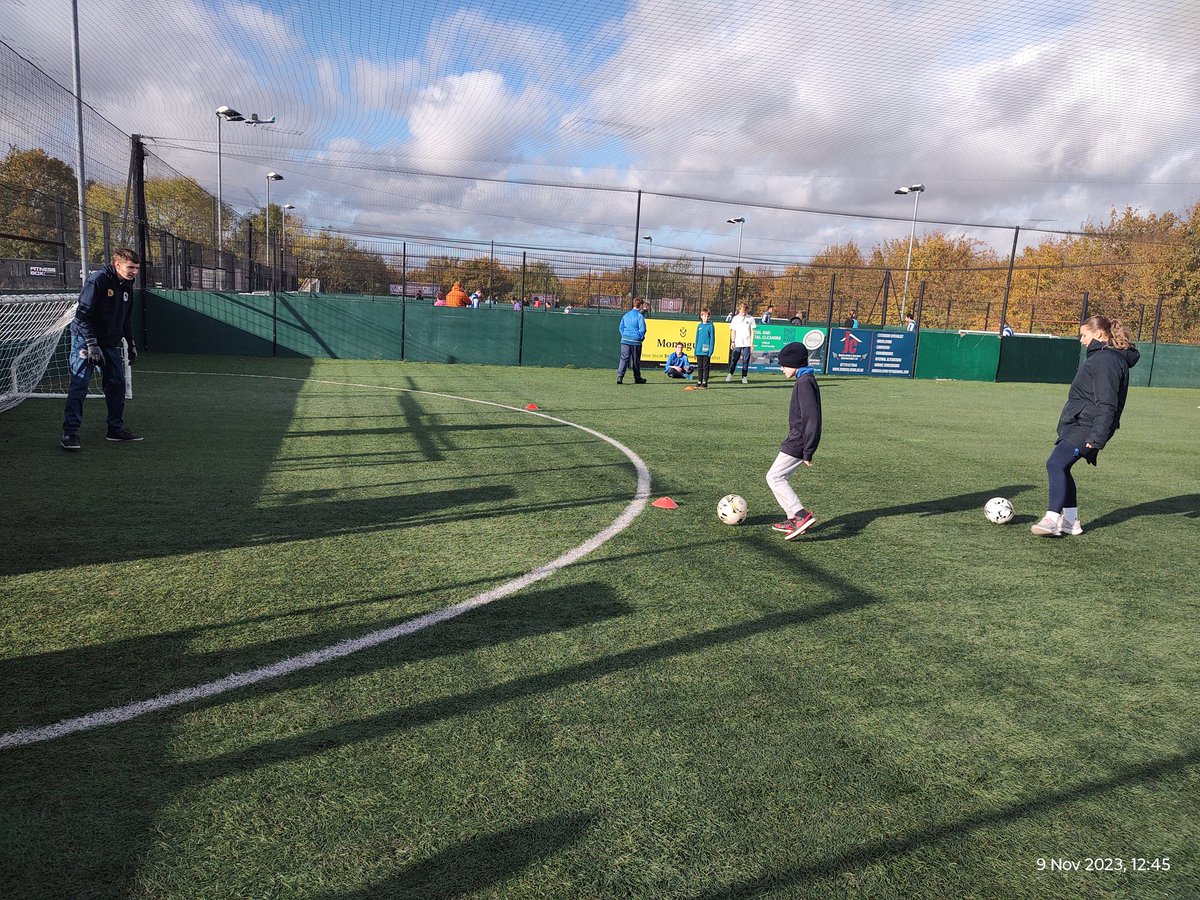 Adrian@panathlon (@adrianpanathlon) on Twitter photo A wonderful day <a href="/Panathlon/">Panathlon Challenge</a> Football Essex Mixed Senior schools event.
8 Schools attended from across Essex with eventual winners St Martin's taking 1st Place. Endeavour took 2nd place.
Well done to Doucecroft school who teamed up with Passmores 3rd place
<a href="/JPFoundation/">Jack Petchey Fdn</a> A wonderful day <a href="/Panathlon/">Panathlon Challenge</a> Football Essex Mixed Senior schools event.
8 Schools attended from across Essex with eventual winners St Martin's taking 1st Place. Endeavour took 2nd place.
Well done to Doucecroft school who teamed up with Passmores 3rd place
<a href="/JPFoundation/">Jack Petchey Fdn</a>