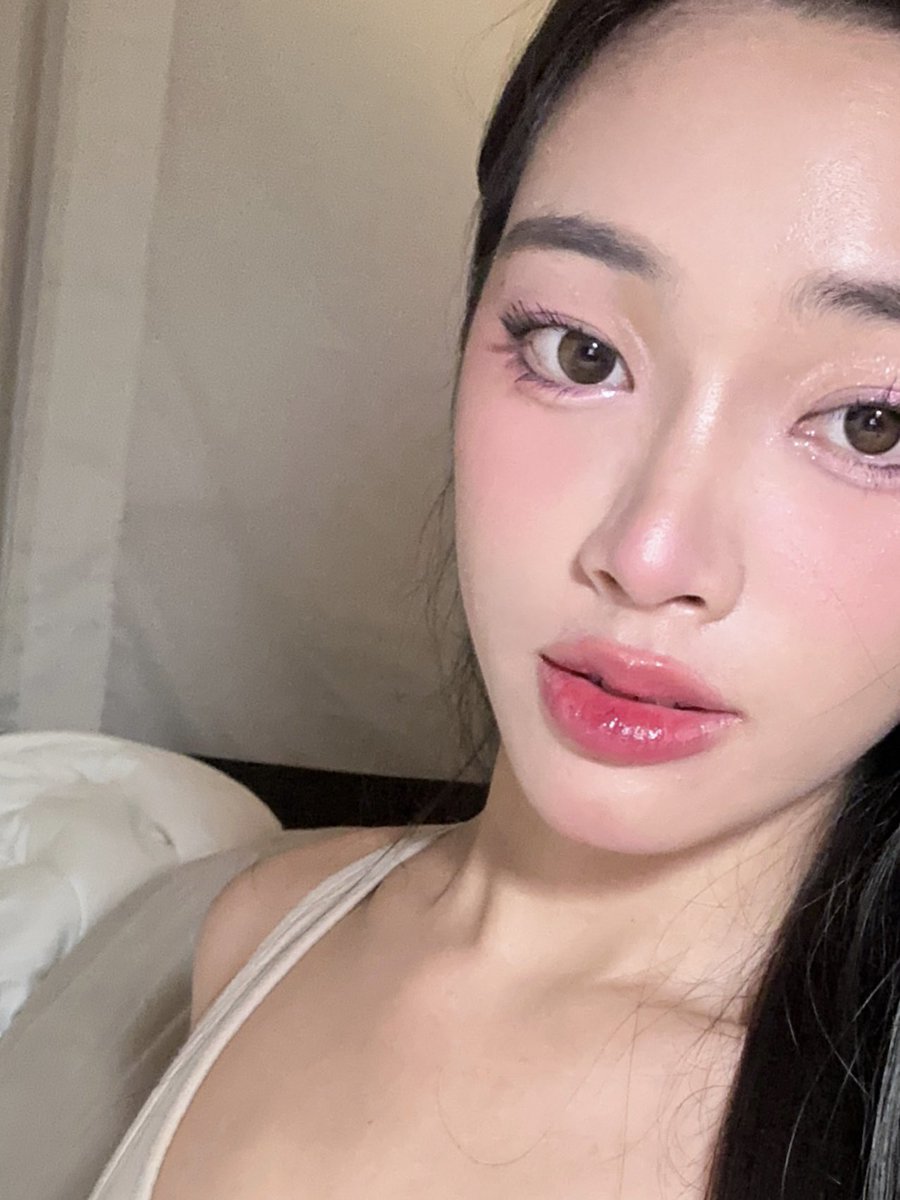 morpormorpaeng's tweet image. cool tone makeup คือฉ่ำสะบัดดดด ชมพูม่วงแบบตะโกน ไม่ติด coral ใดๆทั้งนั้น 555555 แต่งออกมาคือชอบมากกก โทนนี้ขับผิวจริง แต่งแล้วน่ารักแน่นอน 100% (รวมคสอในเธรด)