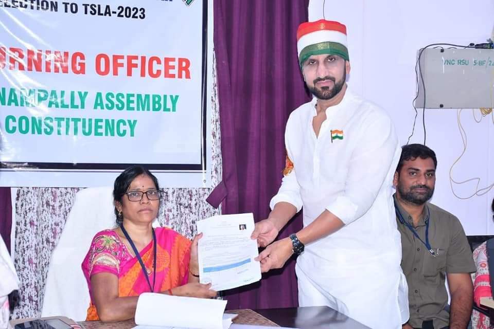 PoliticalGlitch's tweet image. నిన్న #TelanganaCongress లీడర్ #MohammedFerozKhan నాంపల్లి మున్సిపల్ ఆఫీసులో నామినేషన్ దాఖలు చేశారు.. 
#Nampally #TelanganaElections2023 #TelanganaAssemblyElections2023