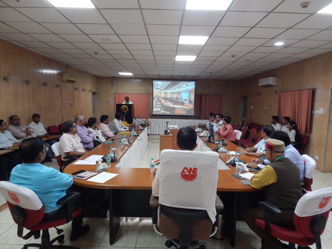 Shri Rajesh Choudhary,CMD alongwith BoDs and Dy. CVO unveiled the periodical "CHETNA" during the closing ceremony of Vigilance Awareness Week 2023 in presence of senior Officers. Winners of different competitions were awarded.
#Vigilanceawarenessweek2023