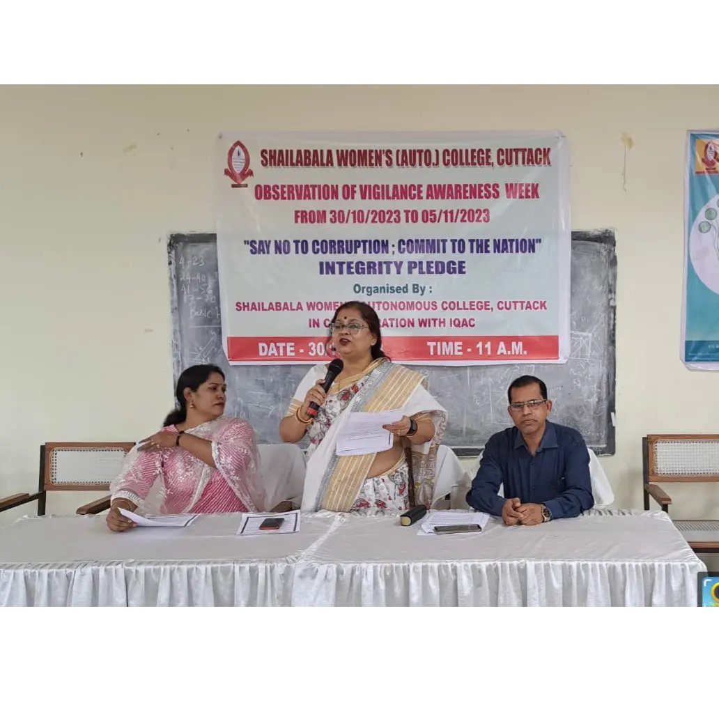 ShailabalaC's tweet photo. SB Women's Autonomous College observed " Vigilance Awareness Week" from 30/10/23 to 05/11/23 in collaboration with IQAC. On this occasion Principal Prof G. Biswal &amp; all the staffs have taken integrity Pledge on 30/10/2023  to say 'no to corruption: commit to the Nation'. https://t.co/Jf9InQxTsd