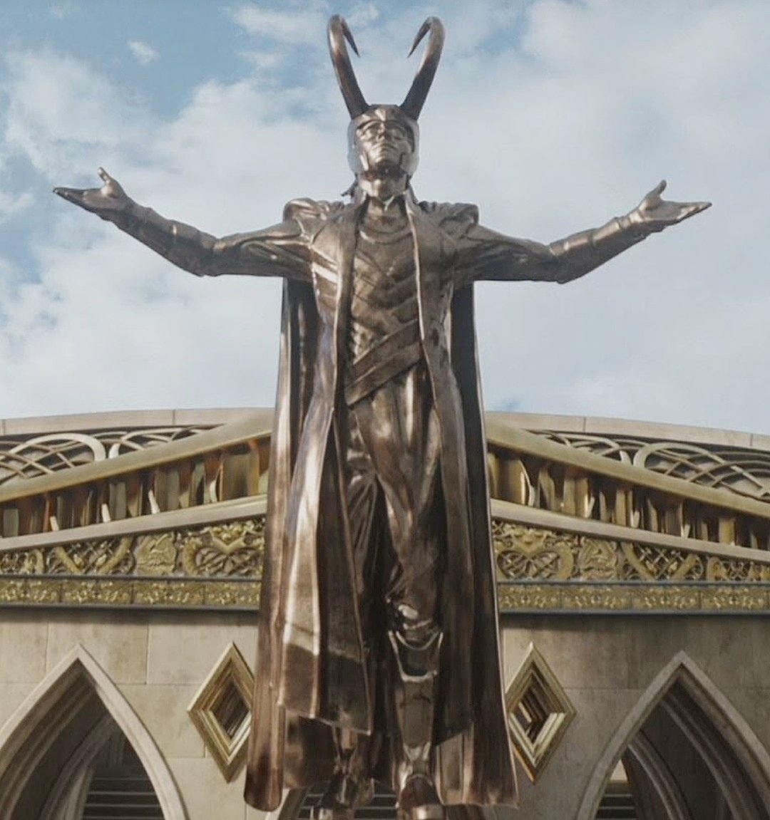 Now he deserves that statue with the inscription:
                                    'Loki Who Remains' 
#Loki  #LokiSeason2 #GloriousPurpose #ThorRagnarok
