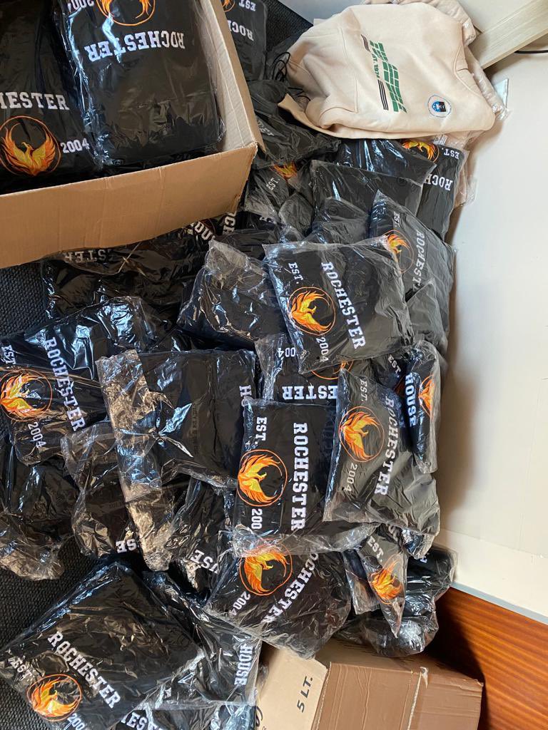 stdntgear_rsa's tweet image. Wrapping up the week with these finished products for @rochesterhouseuct

Have a blissful Friday! 🌟 

#impactinglivesthroughapparel