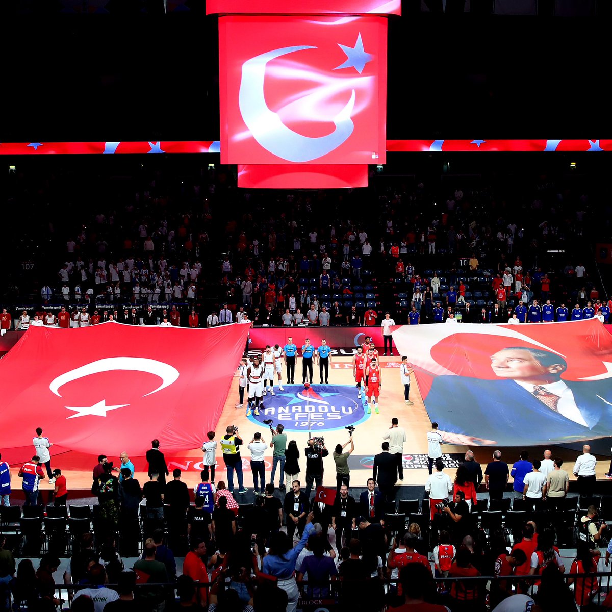 Ulu Önderimiz Gazi Mustafa Kemal ATATÜRK'ü vefatının 85. yılında saygı, minnet, özlem ve rahmetle anıyoruz. 🇹🇷 
📸: <a href="/AykutAKICI/">Aykut AKICI</a> <a href="/turkpix/">TURKPIX HABER AJANSI</a> 

Today, on the 85th anniversary of his passing, we honor and remember Gazi Mustafa Kemal ATATÜRK with profound respect and gratitude. 🇹🇷