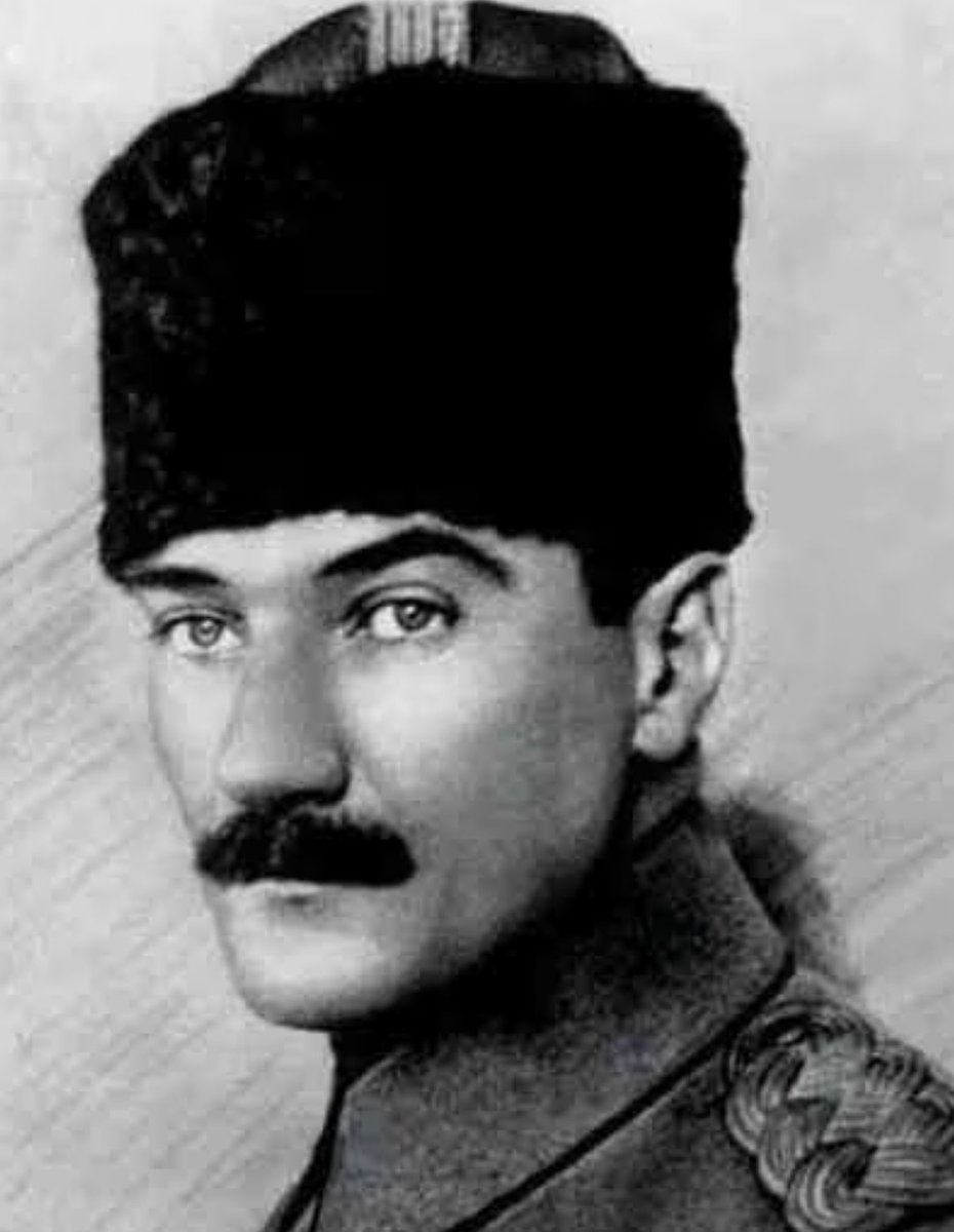Ebedi Başkomutamız, yiğitliği cihana namzet olmuş Ülkemizin kurucusu Gazi Mareşal Mustafa Kemal Atatürk’ü saygı,özlem ve minnetle anıyorum.Kabri nur,Ruhu Şad olsun
