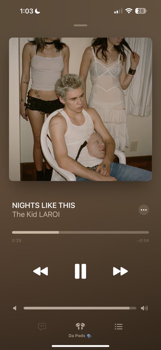 BreinerSamayoa's tweet photo. @thekidlaroi album of the fucking year. best song i’ve ever heard i love you https://t.co/zlvyLVkG2P